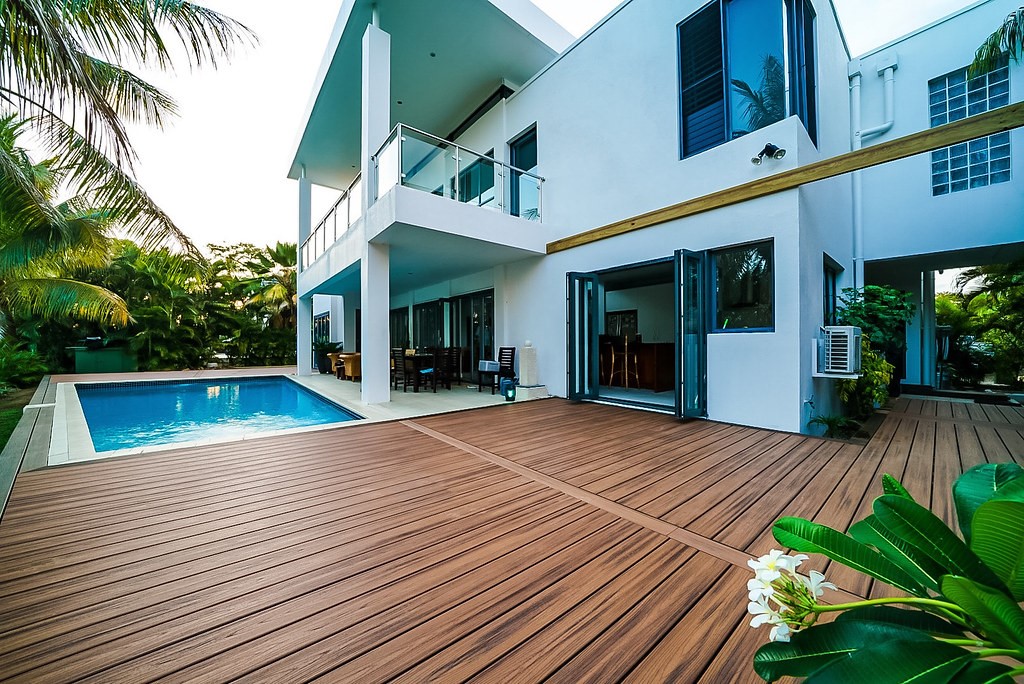 Brown Composite Decking Ideas & Images | Decks.com by Trex